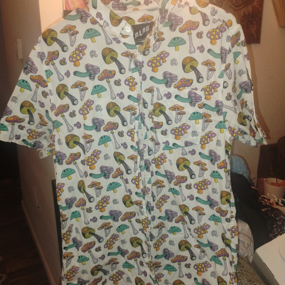 ALAB Men's Mushroom Print Casual Button Down Shirt - Multicolor